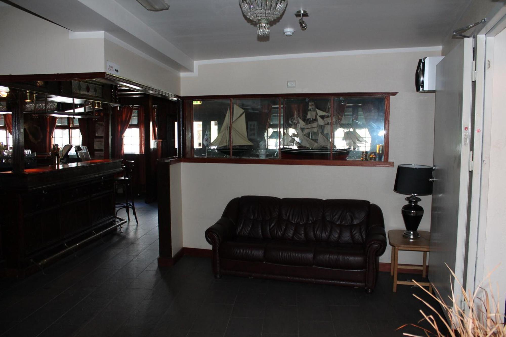 Klover Hotel Sauda Экстерьер фото